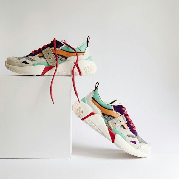Urban Canvas Low-Top Casual Sneakers